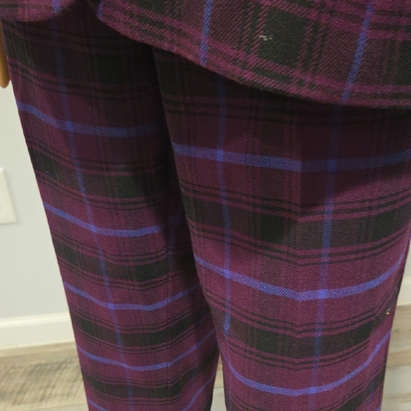 Anne Klein Purple Plaid Cropped Pantsuit - Picture 7 of 15